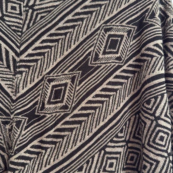 Twelfth Street by Cynthia Vincent Oversized Button Front Cardigan - Picture 6 of 6